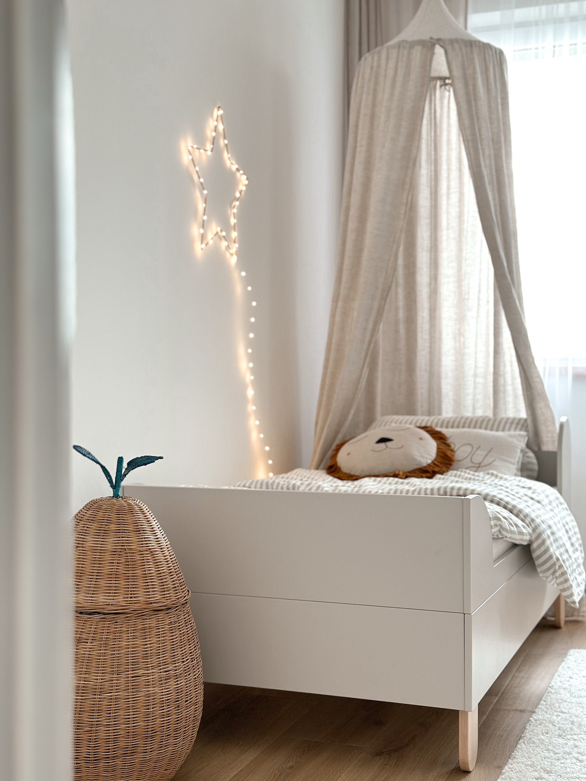 Woodluck - Basic - Bed - 90x200 - Cashmere – Lovt Amsterdam