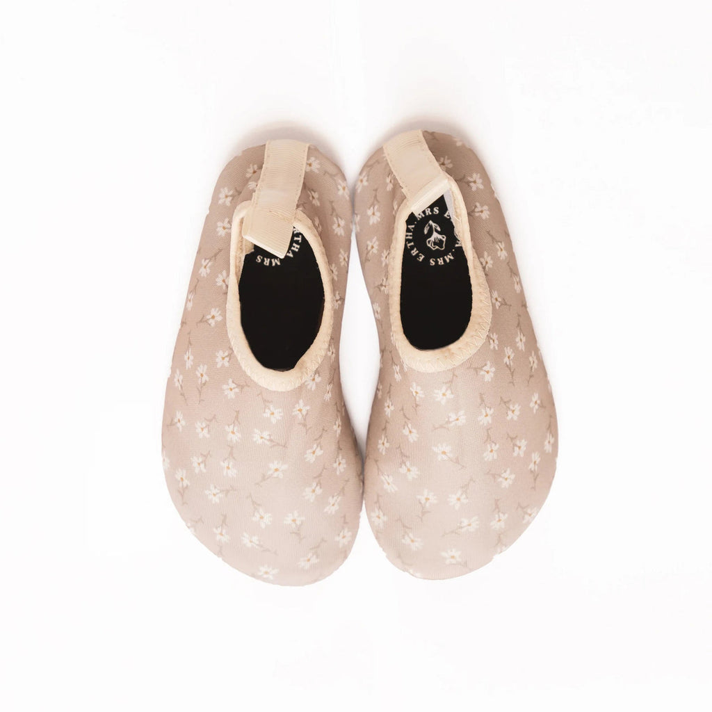 Beige antislip waterschoentjes voor kindjes