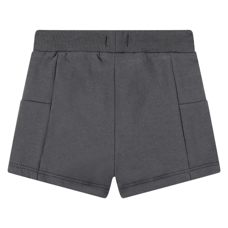 Een donkergrijs kort baby broekje