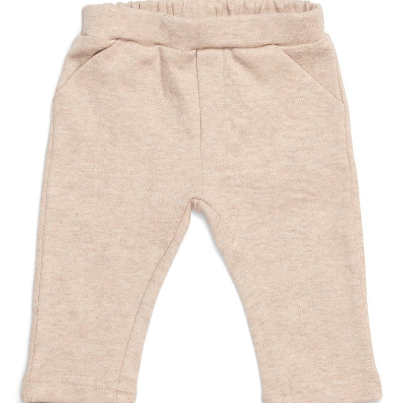 Een beige broekje