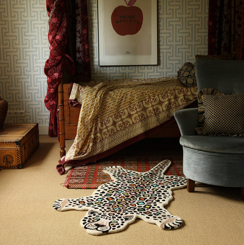 Doing Goods Disco Leopard Rug verkrijgbaar in small, large en extra large.
