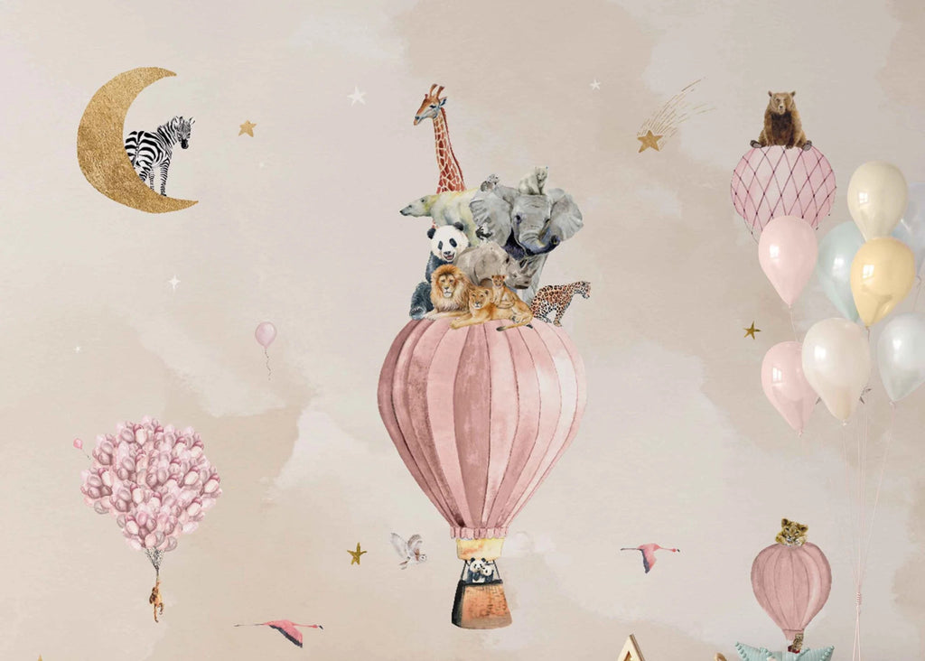 Fleur des Fleurs Behang - Dreamy Sky Pink Beige Gold in vlies en vinyl.