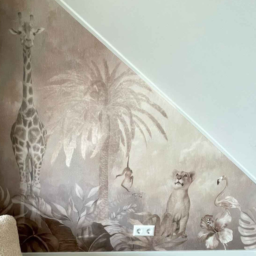 Fleur des Fleurs Behang Taupe Safari in vlies en vinyl