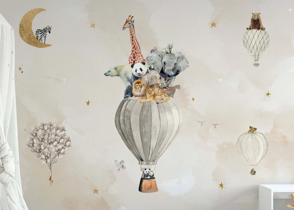 Fleur des Fleurs Behang Dreamy Sky Beige Gold in vlies en vinyl.