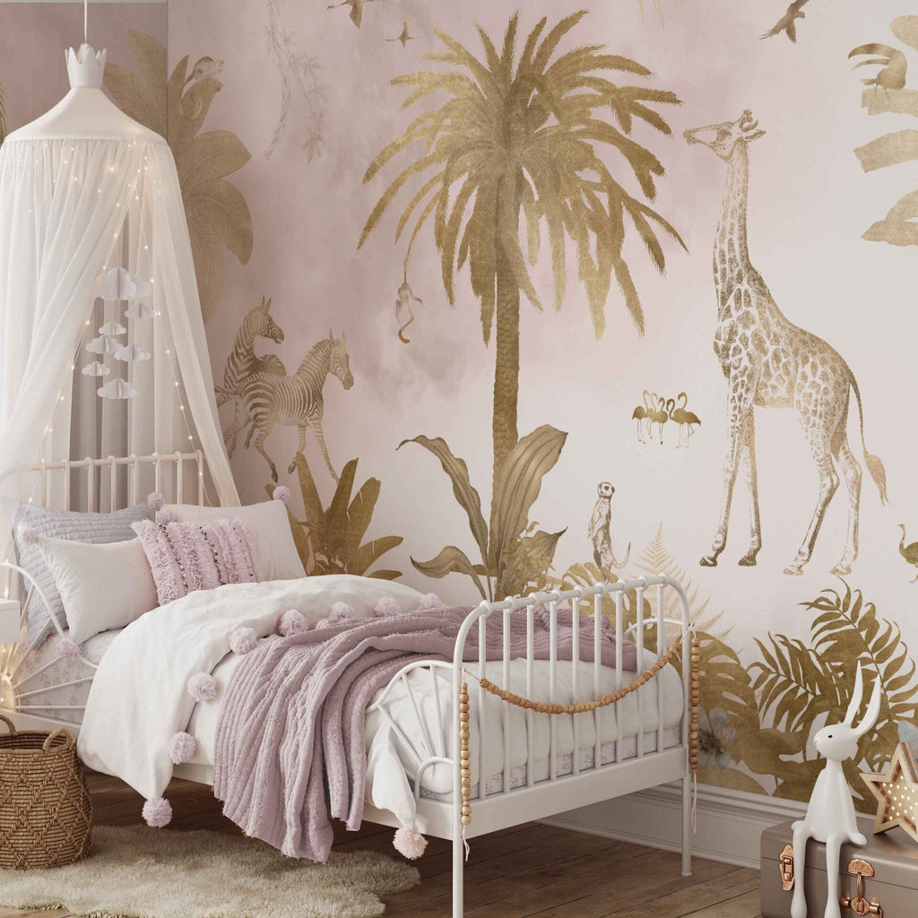 Fleur des Fleurs Behang Safari Chique pink & gold in vlies en vinyl.