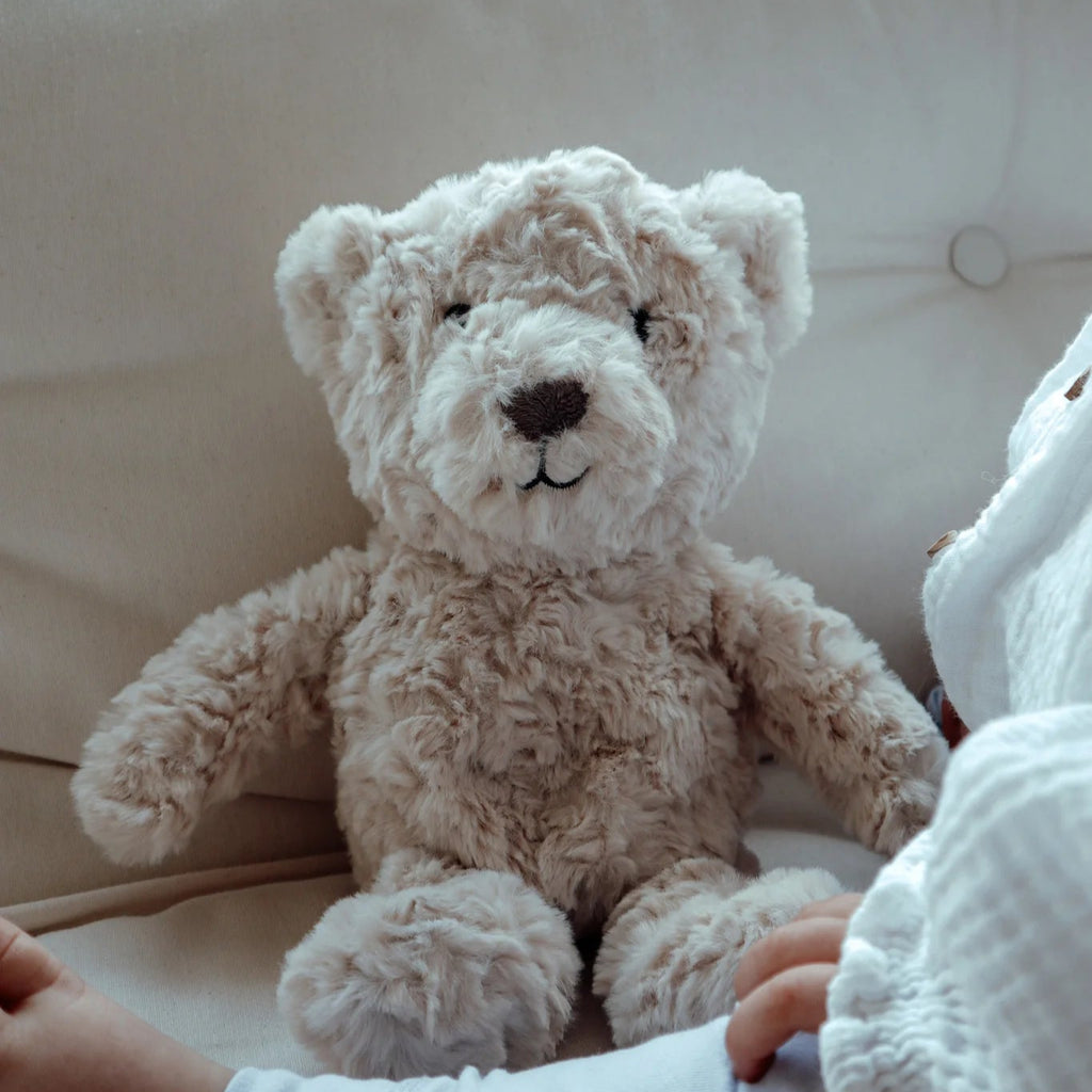 Flow Amsterdam Hartslag Knuffel Beer in het Beige en Bruin. Oplaadbaar met USB.