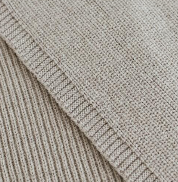 Hvid Merinwol sjaal Gustave in de kleur Pebble