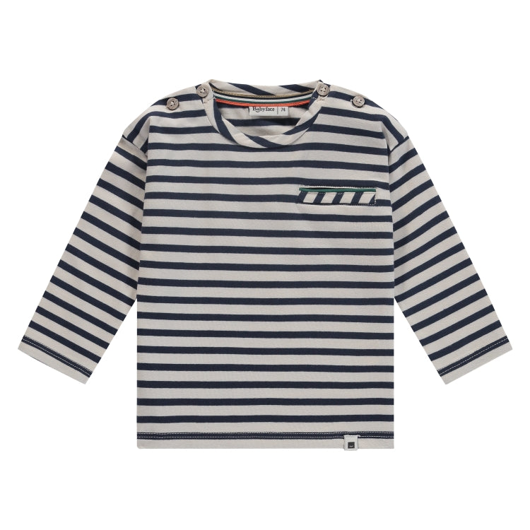 Een blauw wit gestreept babyshirt