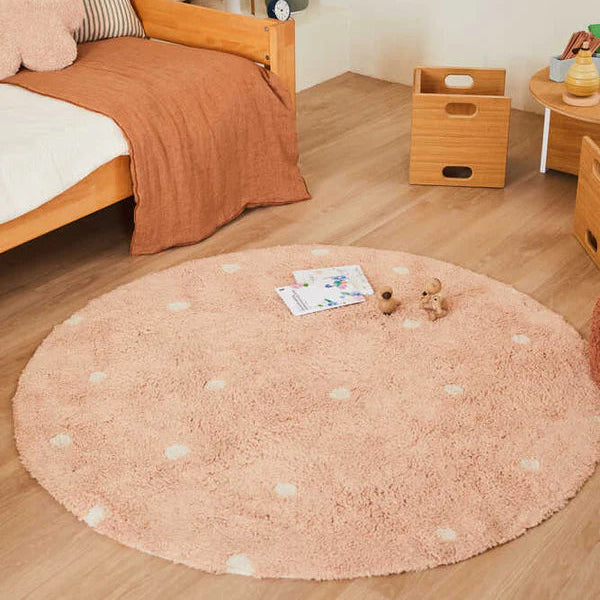 Lorena Canals Machine wasbaar rond vloerkleed Rose met stipjes. 