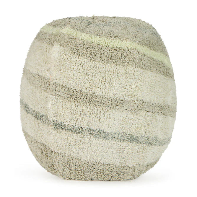 Lorena Canals Machine wasbare poef. Beige, grijze kleuren. In de vorm van planeet Neptunes.
