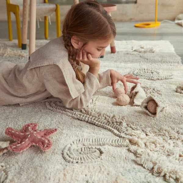 Lorena Canals Vloerkleed machine wasbaar. Formaat: 140x200 Beige en natuurlijke kleuren. Thema: Sealife