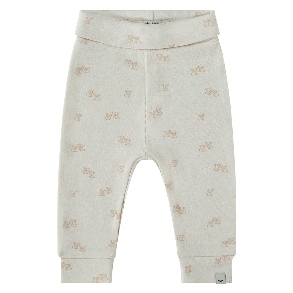 Een ivory kleurig babybroekje met beige koalabeertjes