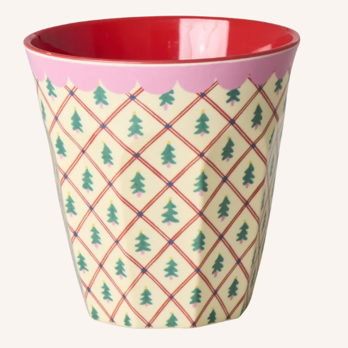 Middelgrote melamine beker met kerstboompjes.