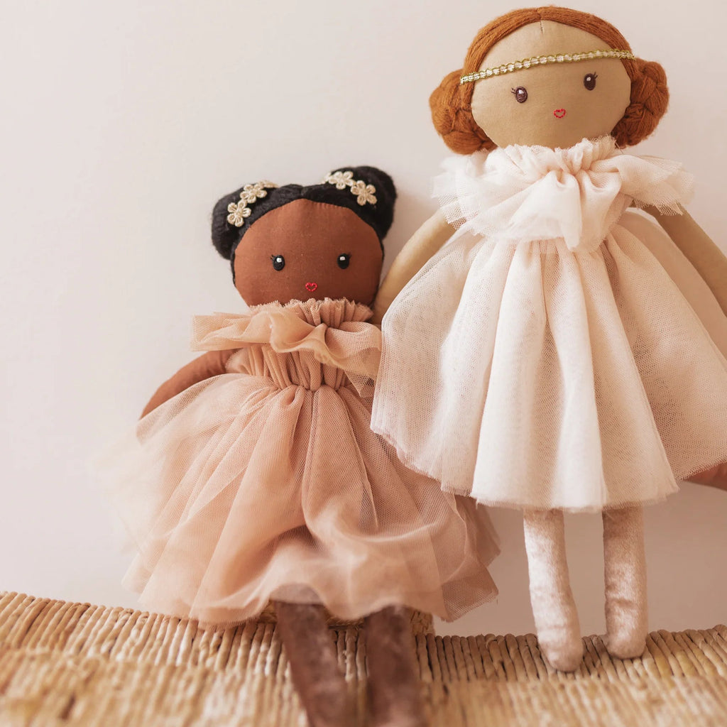 Mrs. Ertha - handgemaakte knuffelpoppen.