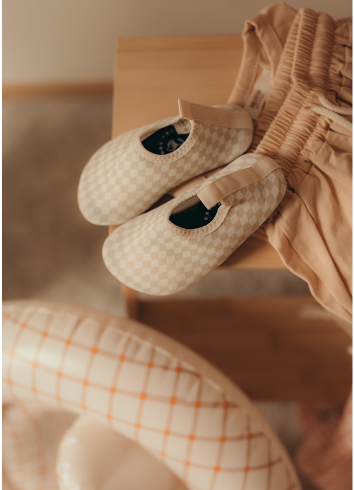 Geruite waterschoentjes met antislip laag