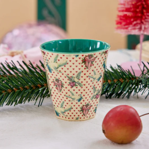 Melamine beker medium in crème kleur met winter print.