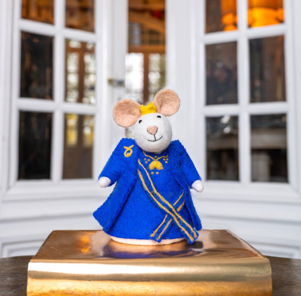 Sjaal met verhaal decoratie Koning & Koningin Muizen gemaakt van wolvilt.