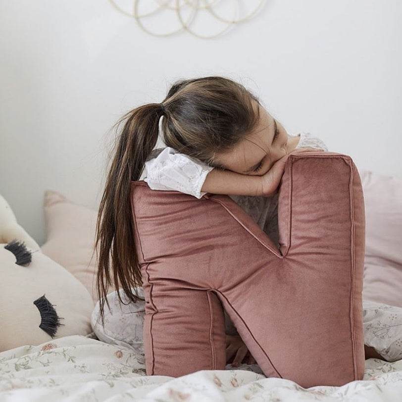 Letterkussen Velvet Oud Pink 